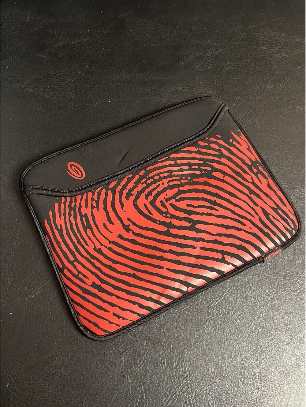Timbuk2 Red Special Edition iPad Scuba Sleeve Carrying Case 10” Thumbprint AIDS
